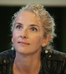 politicien progressiste Delphine Batho contre la pédophilie des gouvernants
